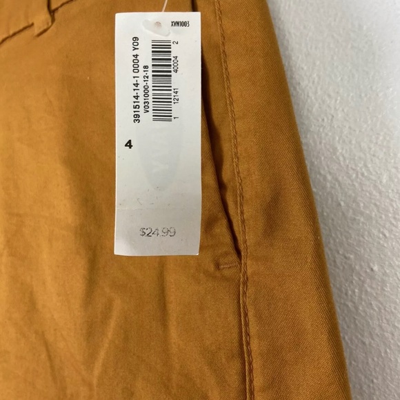 SOLD Old Navy Everyday Shorts NEW - Picture 4 of 4